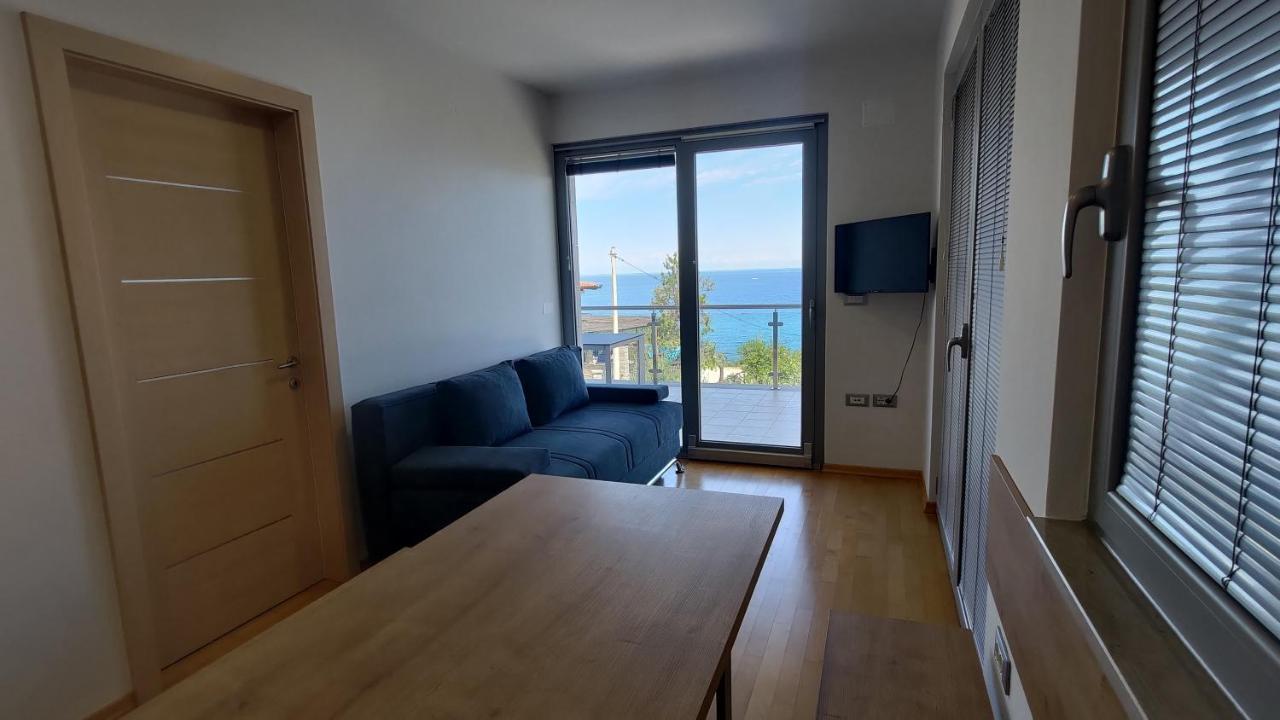 Apartmaji Palea Izola Esterno foto