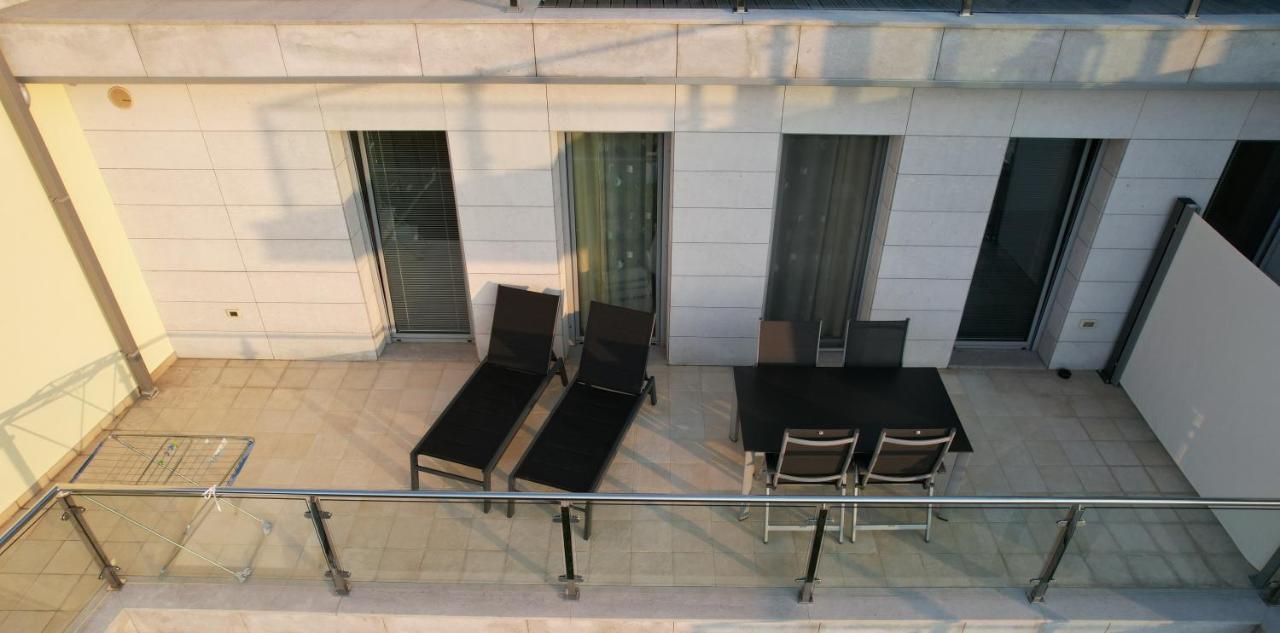 Apartmaji Palea Izola Esterno foto