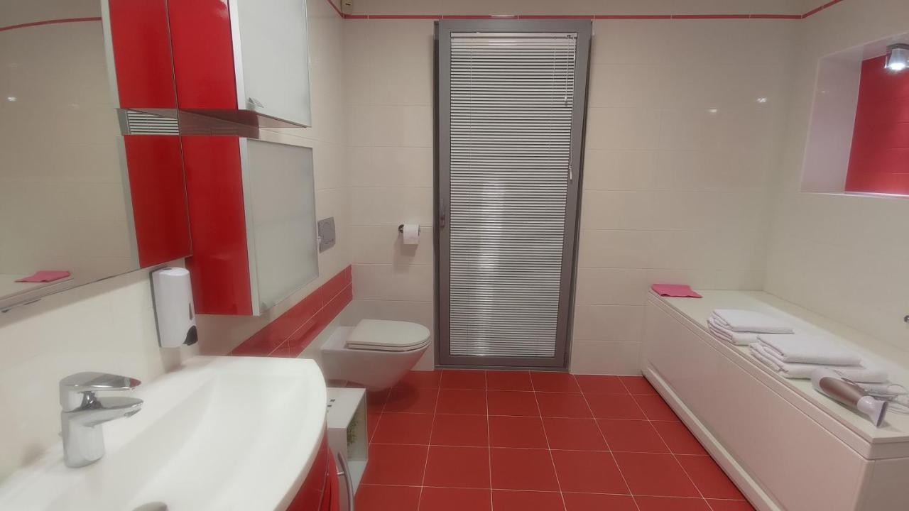 Apartmaji Palea Izola Esterno foto